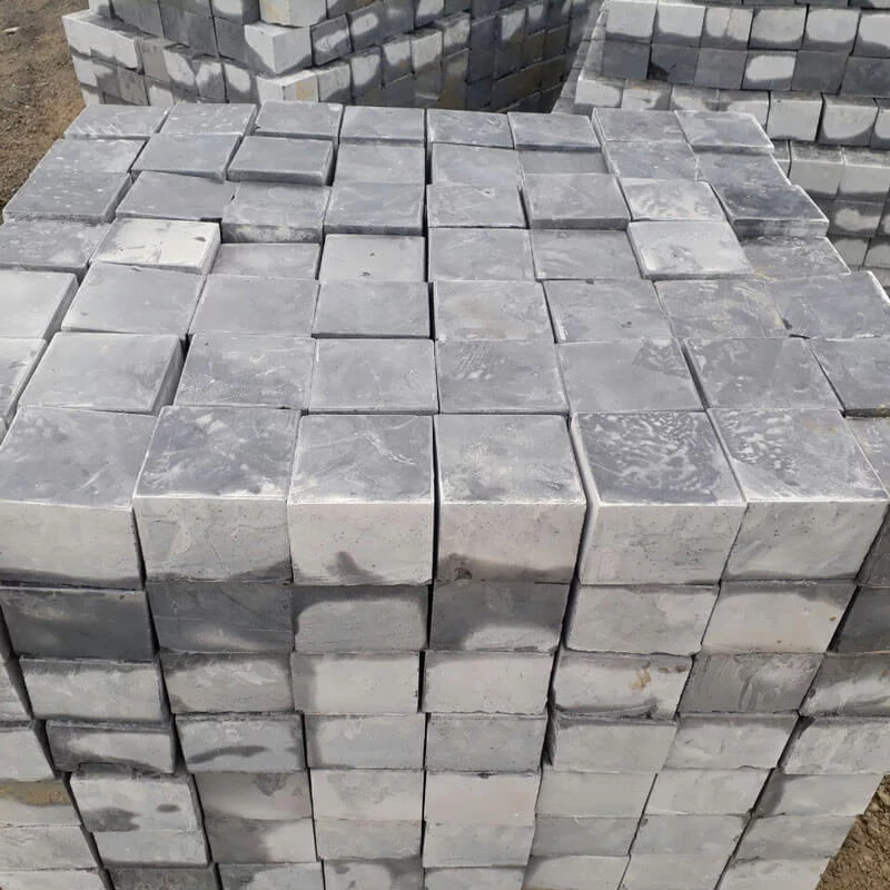 Đá cubic xanh đen tại kho Hoàng Văn Phú