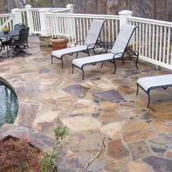 Đá rối đa sắc Lai Châu lát bể bơi trong biệt thự