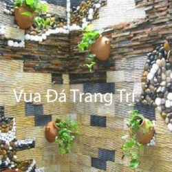 Đá răng lược trắng kế hợp vàng, sỏi cuội trong thiết kế tranh đá