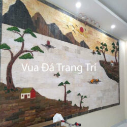 Đá răng lược trắng trong bức