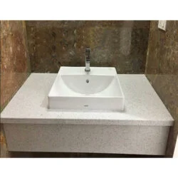 Đá hoa cương trắng ốp bồn rửa mặt