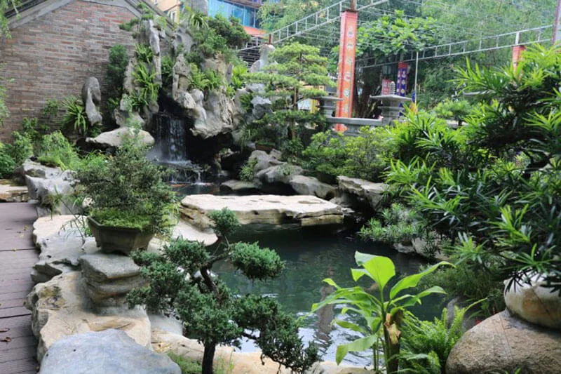 Mẫu hòn non bộ nhỏ đẹp "cứu cánh" cho không gian cafe thành phố chật hẹp trở nên sảng khoái, trong lành