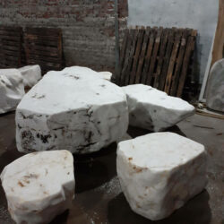 Đá thạch anh trắng nguyên khối làm bàn ghế